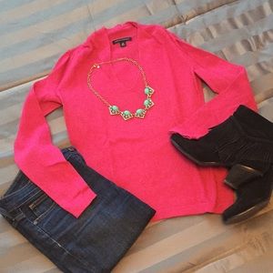 Banana Republic sweater in Pink Size XS